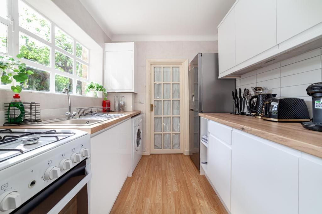 One Bedroom Flat In The Heart Of Brixton Londýn Exteriér fotografie